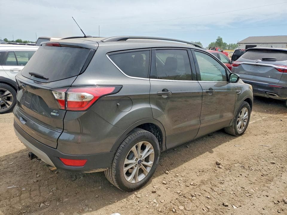 2018 FORD ESCAPE SE 3