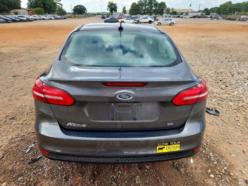 2018 FORD FOCUS SE 6