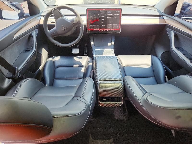 2023 TESLA MODEL Y 8