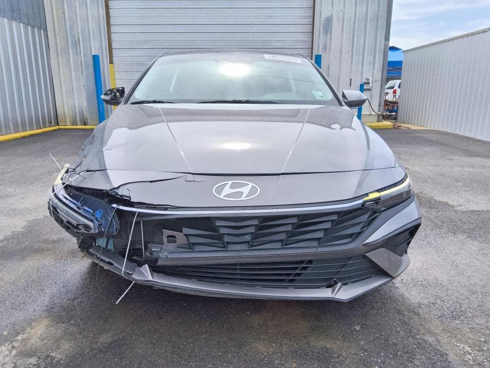 2024 HYUNDAI ELANTRA SEL 5