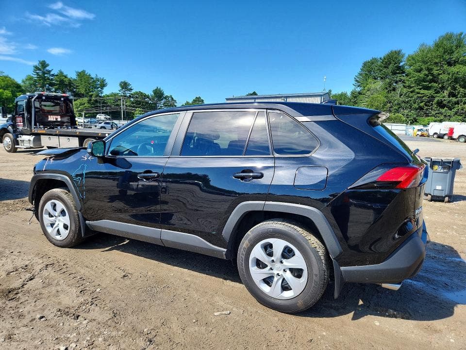 2025 TOYOTA RAV4 LE 2