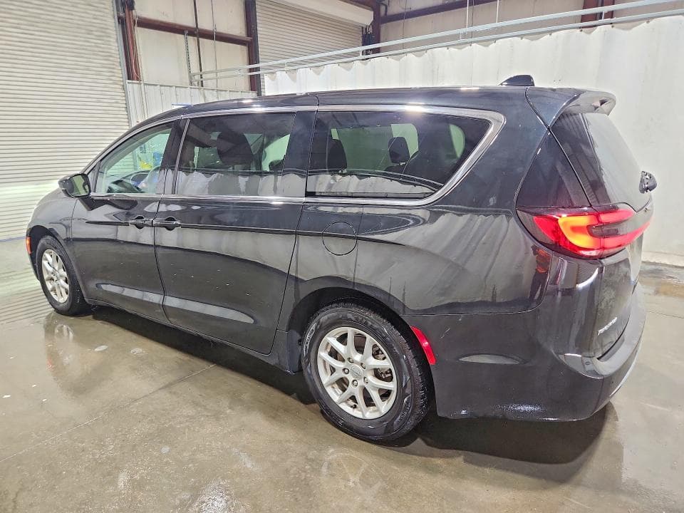 2024 CHRYSLER PACIFICA TOURING L 2