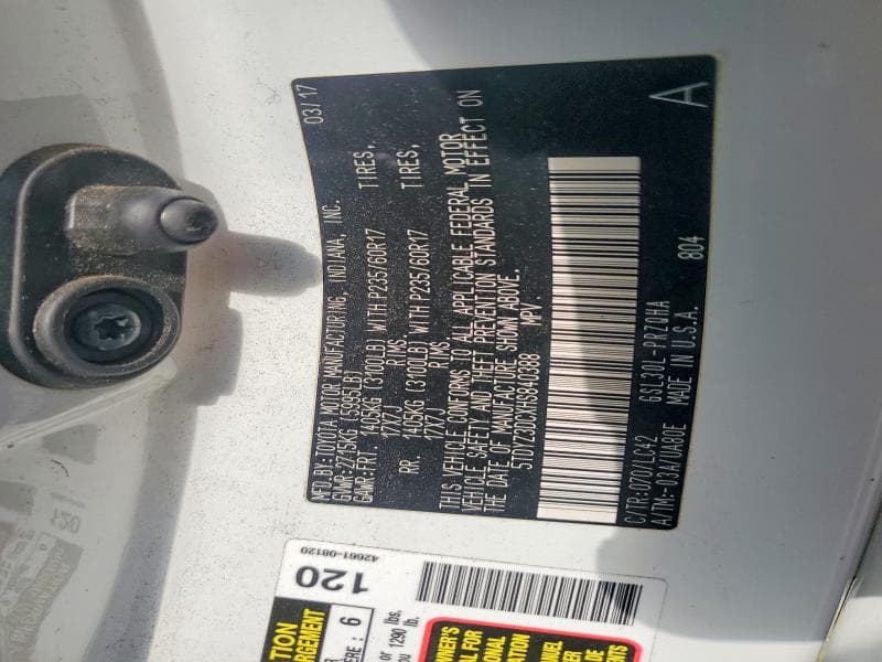2017 TOYOTA SIENNA XLE 8-PASSENGER 13