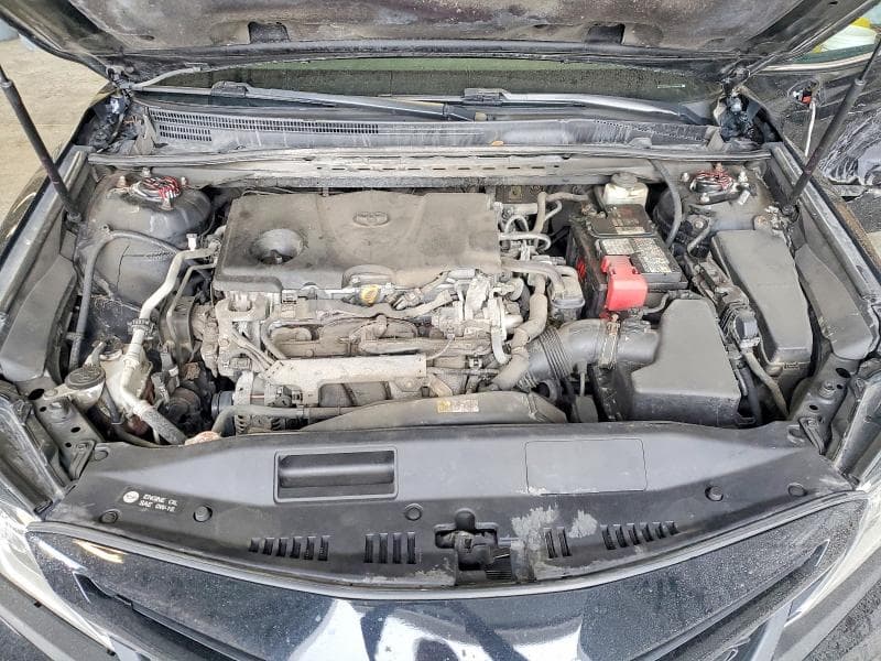 2018 TOYOTA CAMRY L 11