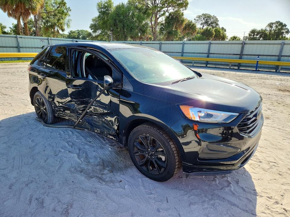 2022 FORD EDGE SE 4