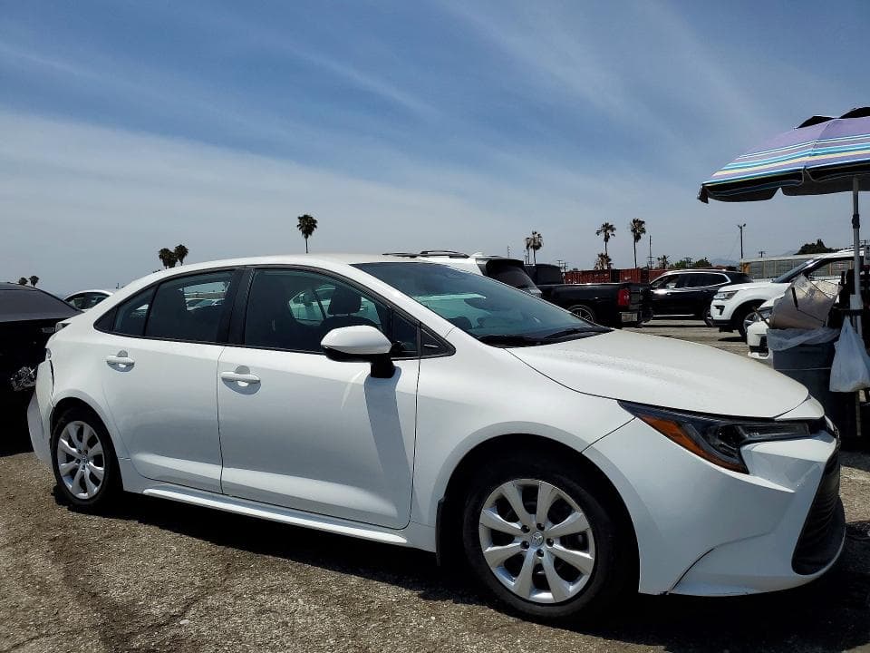 2026 TOYOTA COROLLA LE 4