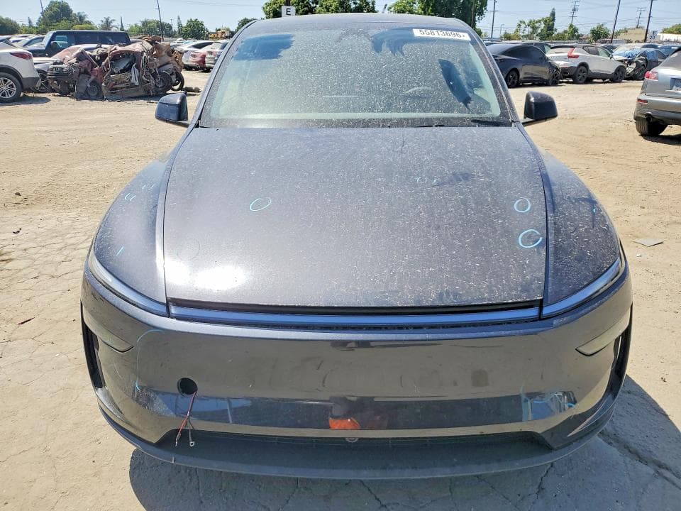 2026 TESLA MODEL Y 5