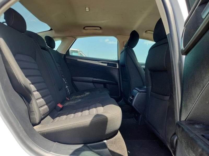 2018 FORD FUSION SE 10