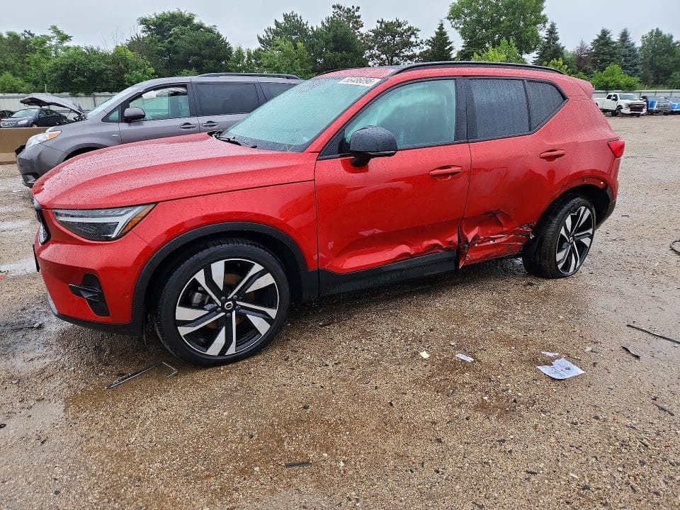 2023 VOLVO XC40 ULTIMATE - 1