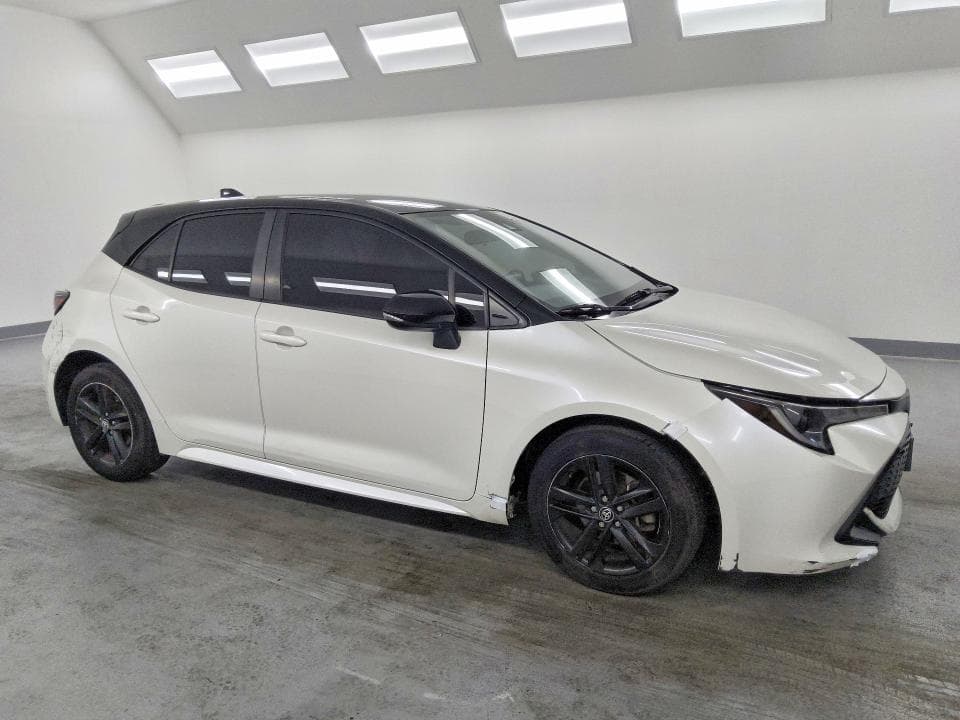 2020 TOYOTA COROLLA HATCHBACK SE 4