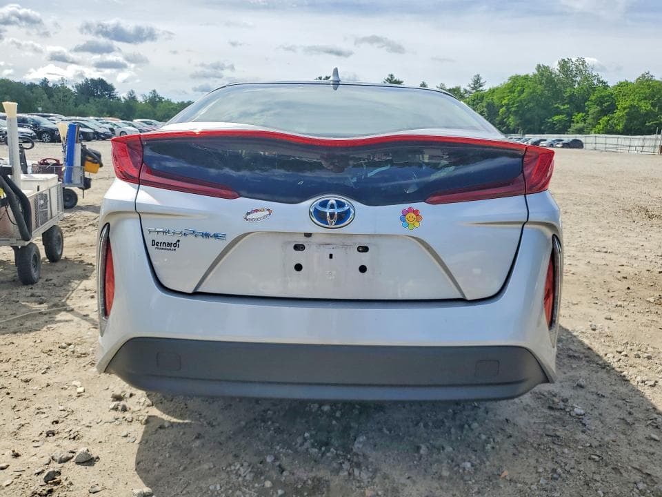 2021 TOYOTA PRIUS PRIME LE 6