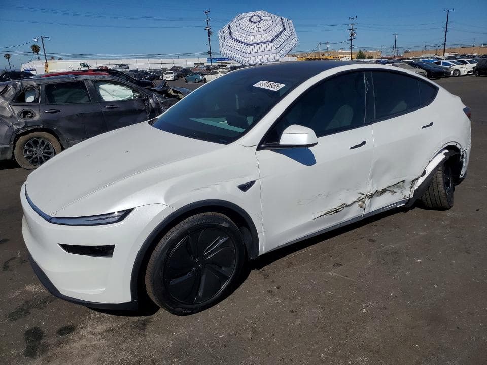 2026 TESLA MODEL Y - 1