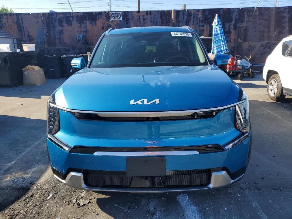 2024 KIA EV9 LAND 5