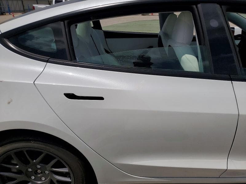2026 TESLA MODEL 3 10