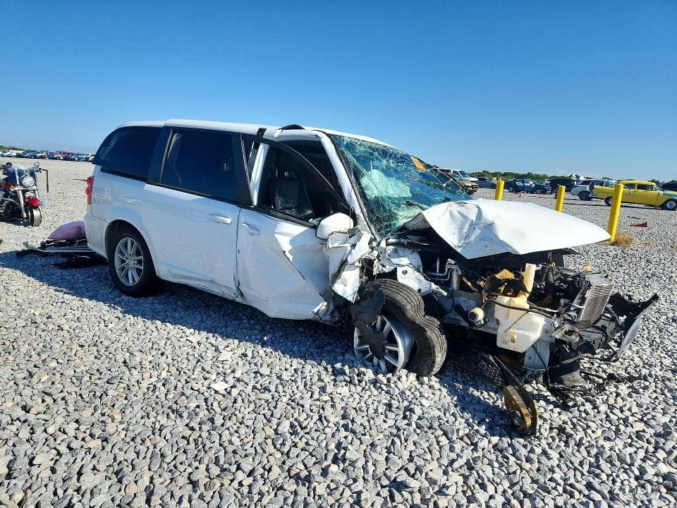 2019 DODGE GRAND CARAVAN GT 4