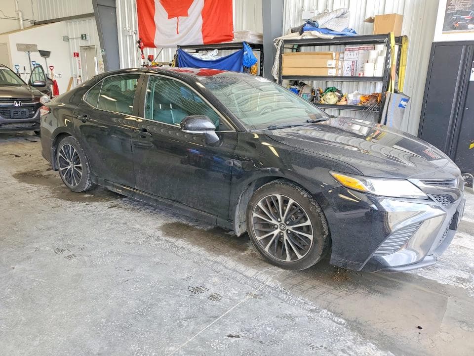 2018 TOYOTA CAMRY L 4