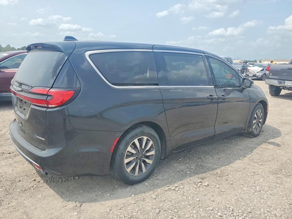 2022 CHRYSLER PACIFICA HYBRID TOURING L 3