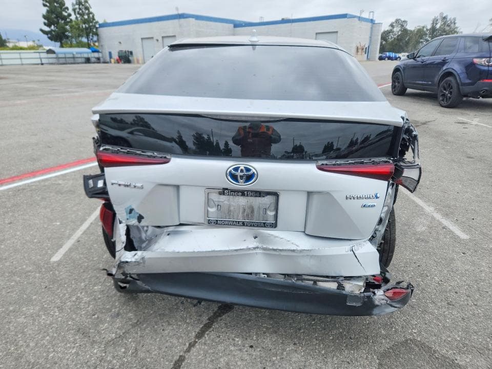 2020 TOYOTA PRIUS L ECO 6