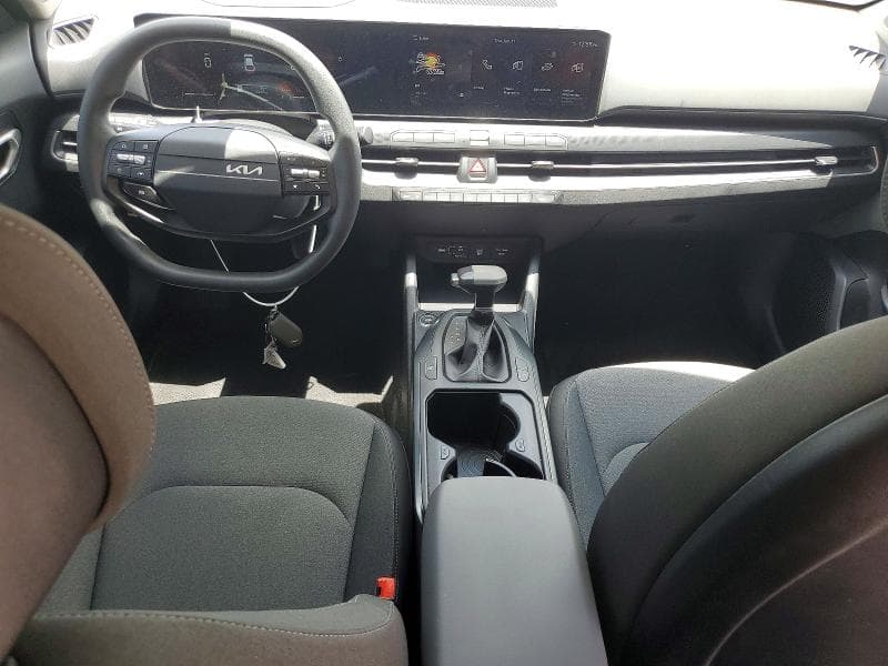 2025 KIA K4 LXS 8