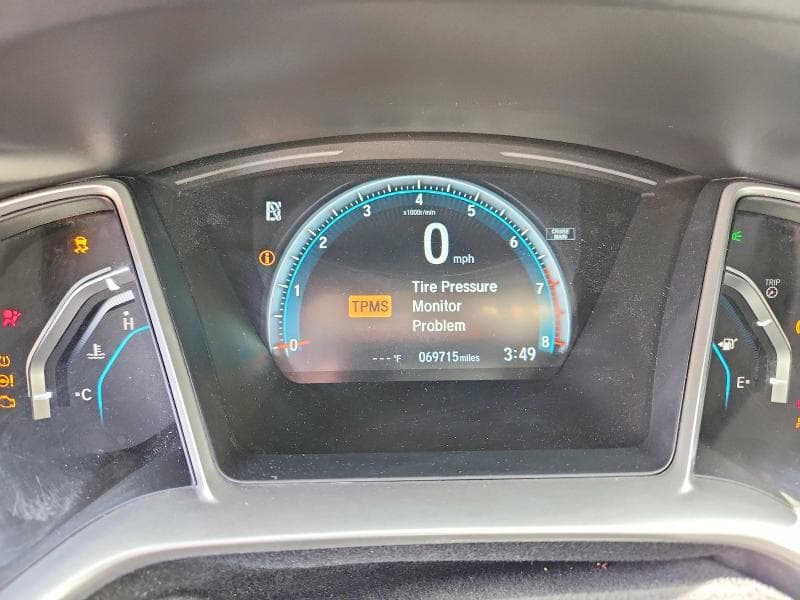 2017 HONDA CIVIC EX 9