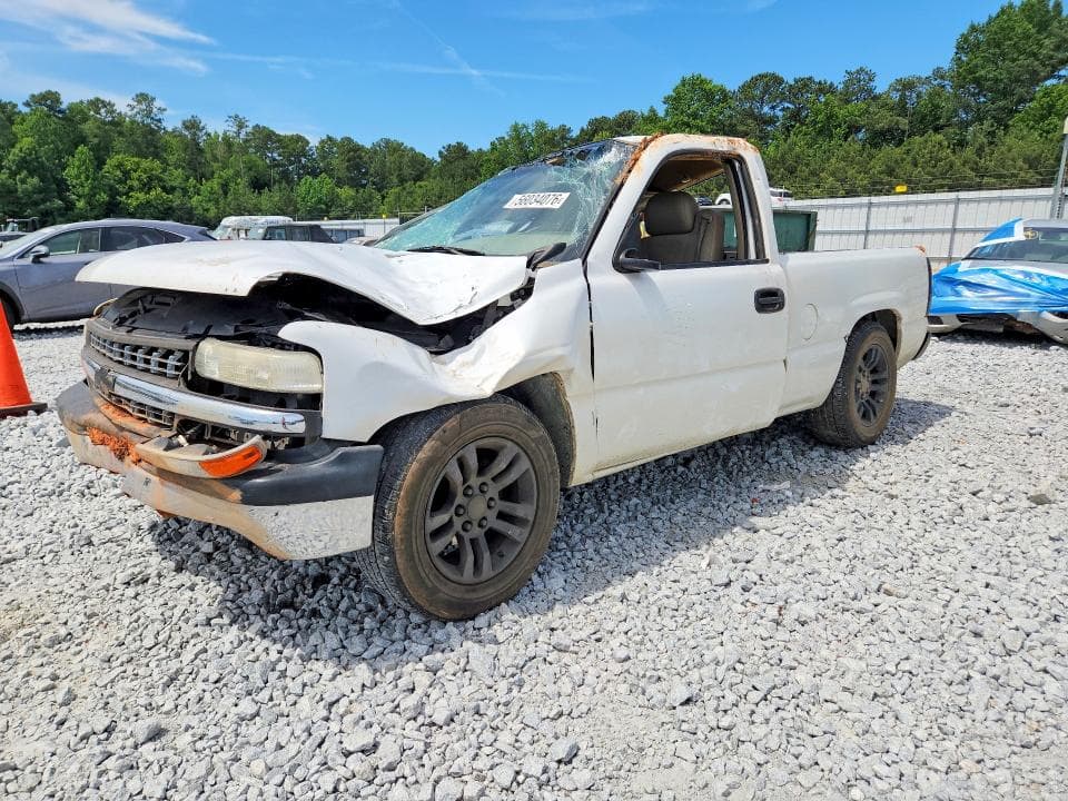 2001 CHEVROLET SILVERADO - 1