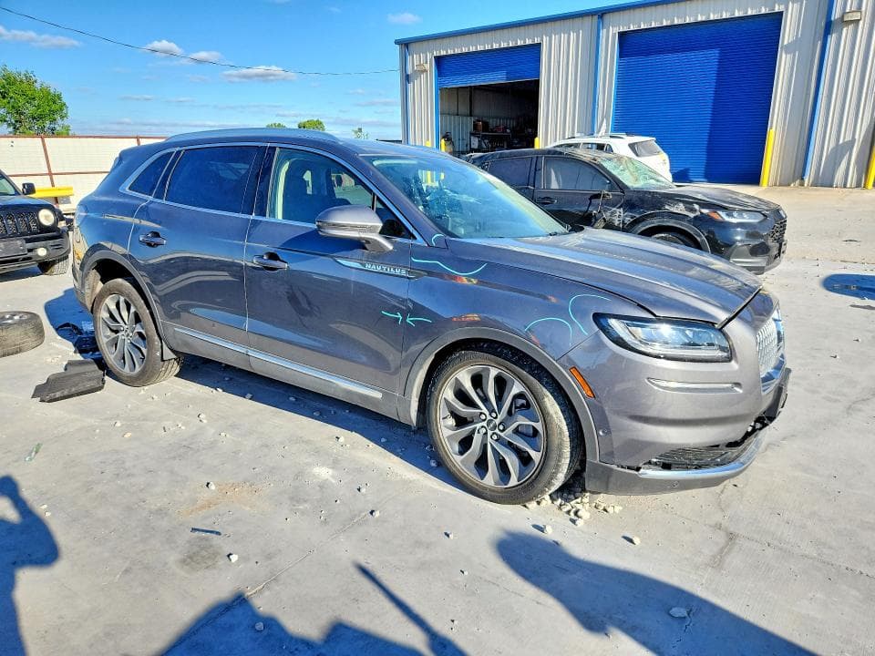 2023 LINCOLN NAUTILUS RESERVE 4