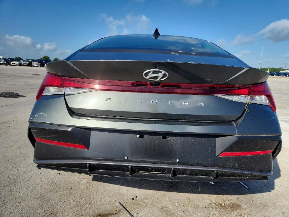 2024 HYUNDAI ELANTRA SEL 6