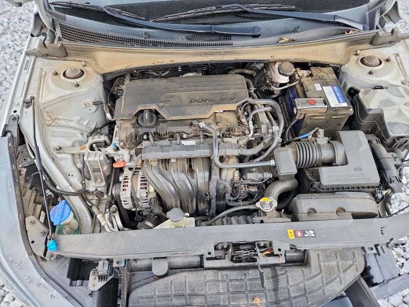 2021 HYUNDAI ELANTRA SE 11