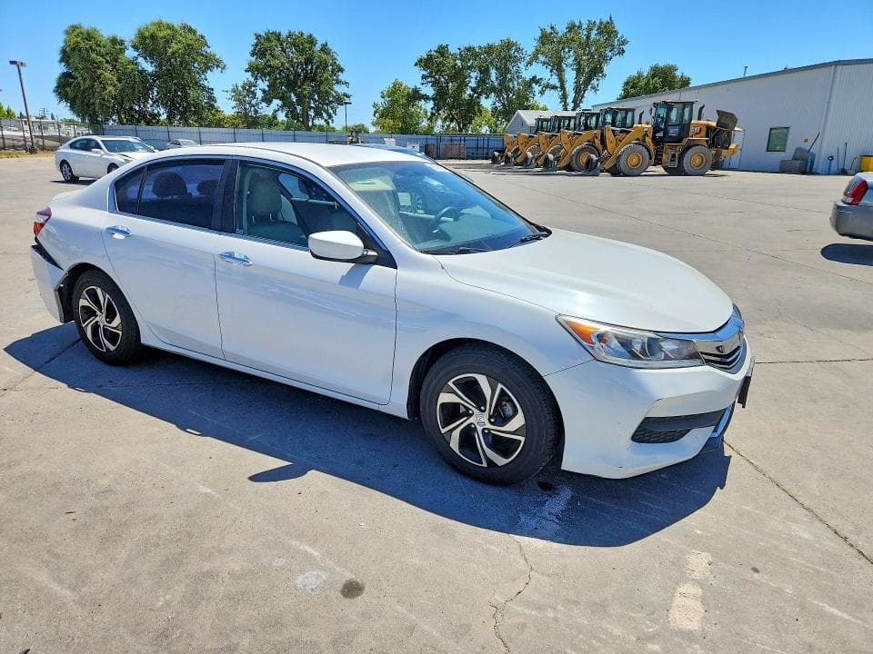 2017 HONDA ACCORD LX 4