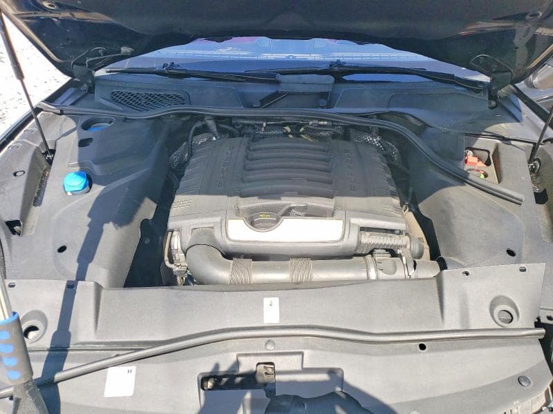 2018 PORSCHE CAYENNE 11