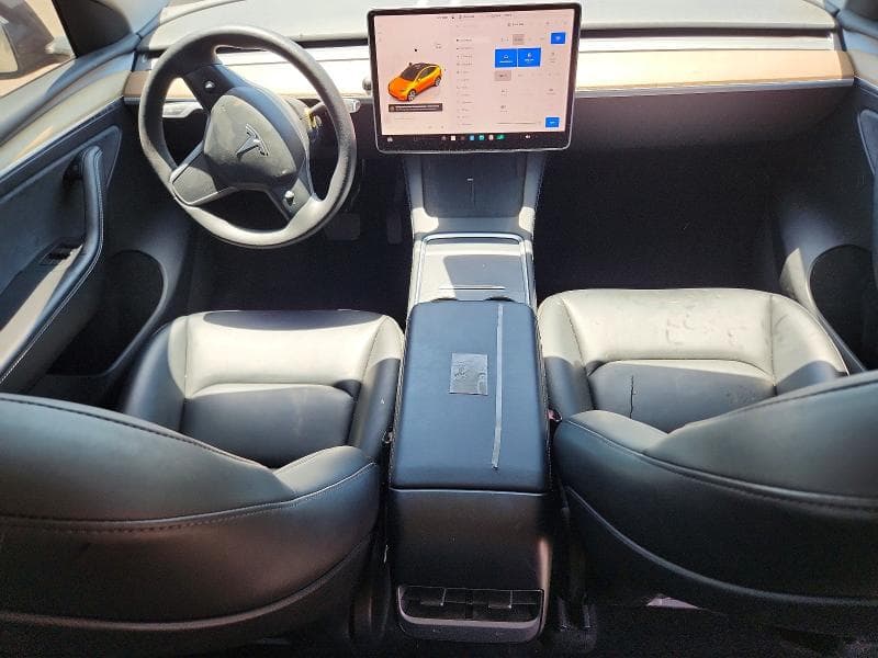 2023 TESLA MODEL Y 8