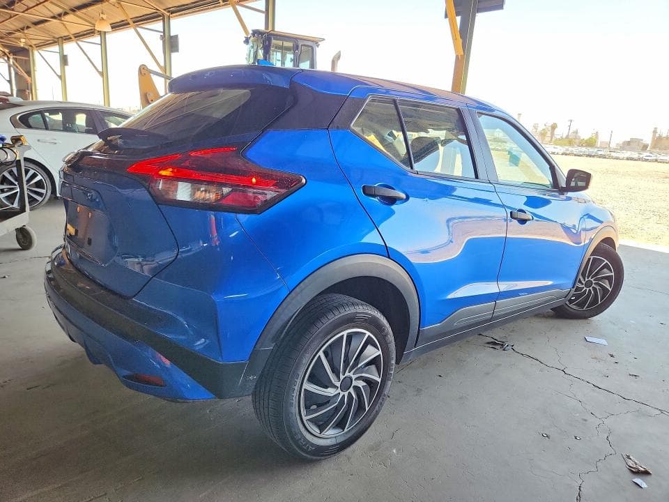 2021 NISSAN KICKS S 3