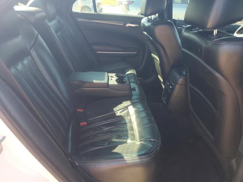 2018 CHRYSLER 300 S 10