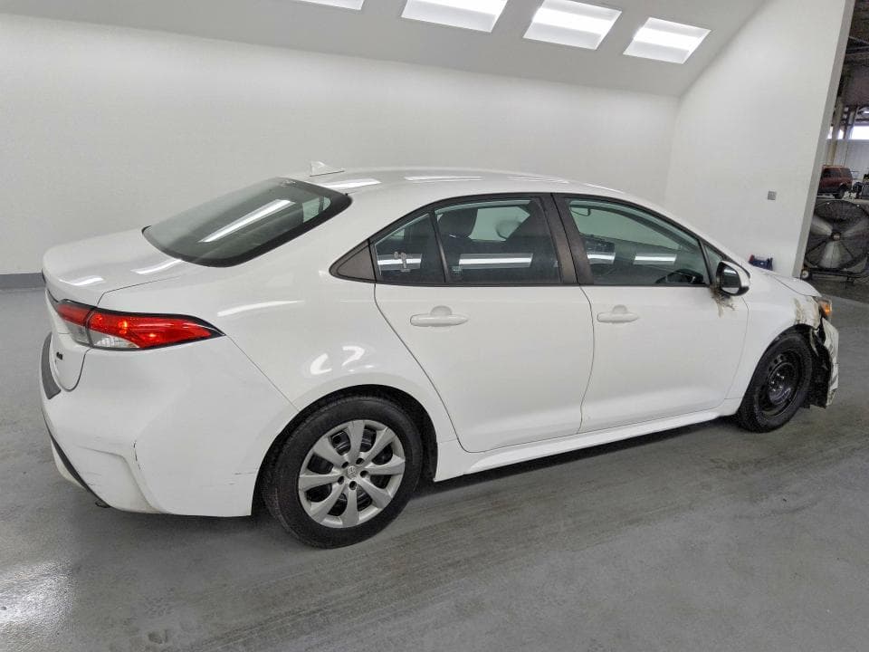 2022 TOYOTA COROLLA LE 3