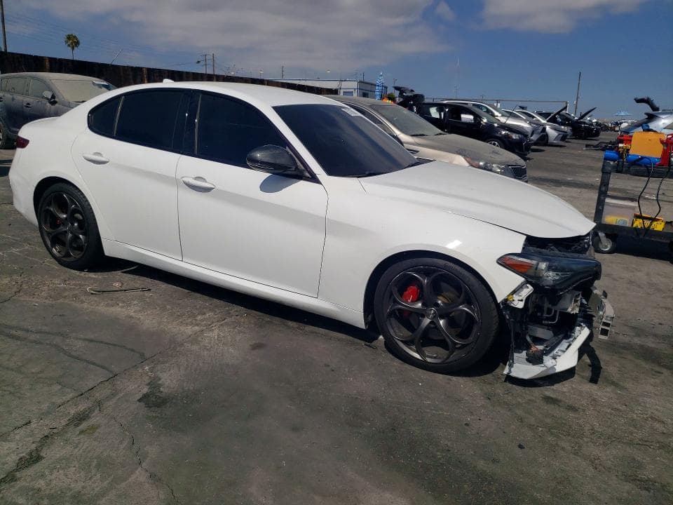 2019 ALFA ROMEO GIULIA 4