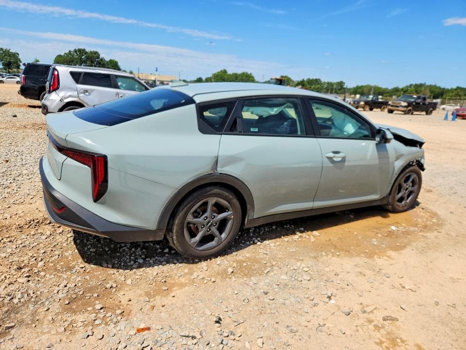 2025 KIA K4 LXS 3
