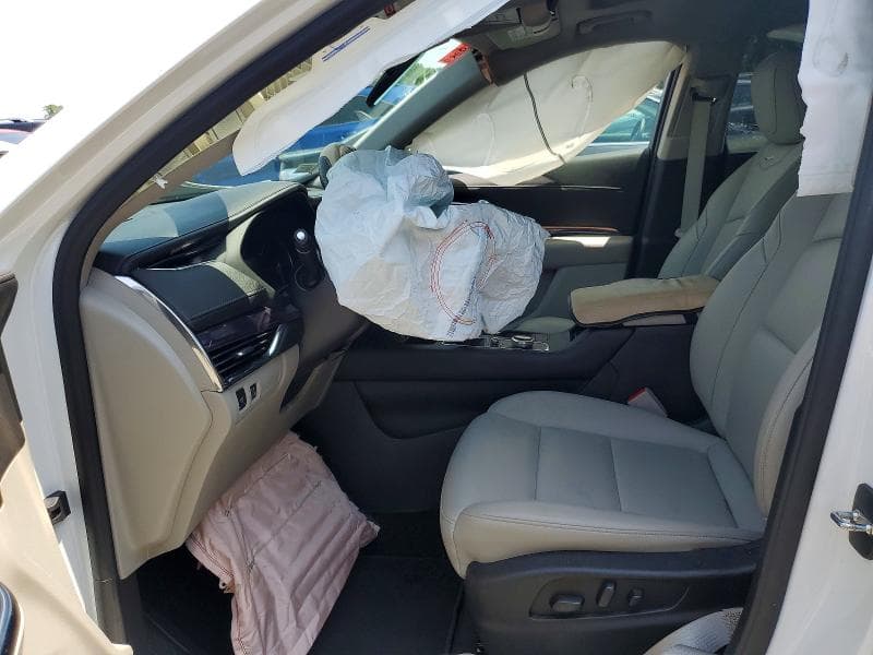 2023 CADILLAC XT4 LUXURY 7