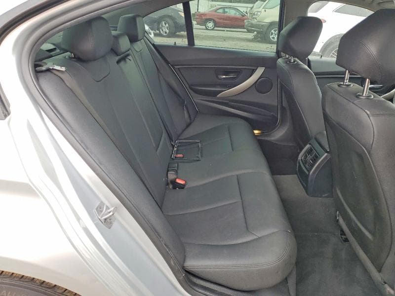 2018 BMW 320 I 10