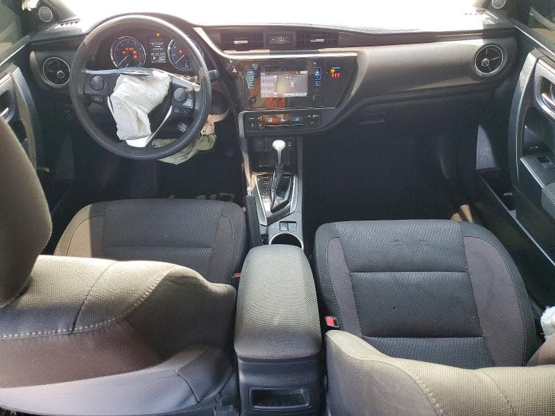 2019 TOYOTA COROLLA LE 8