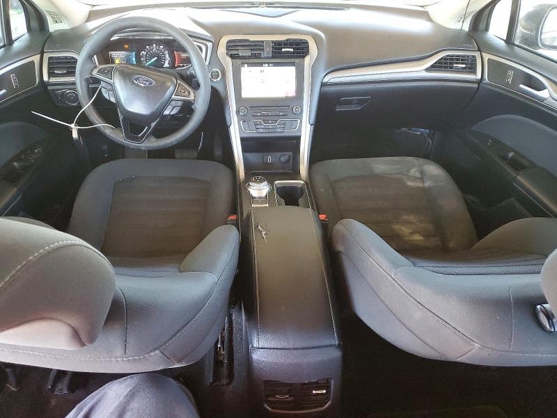 2017 FORD FUSION SE 8