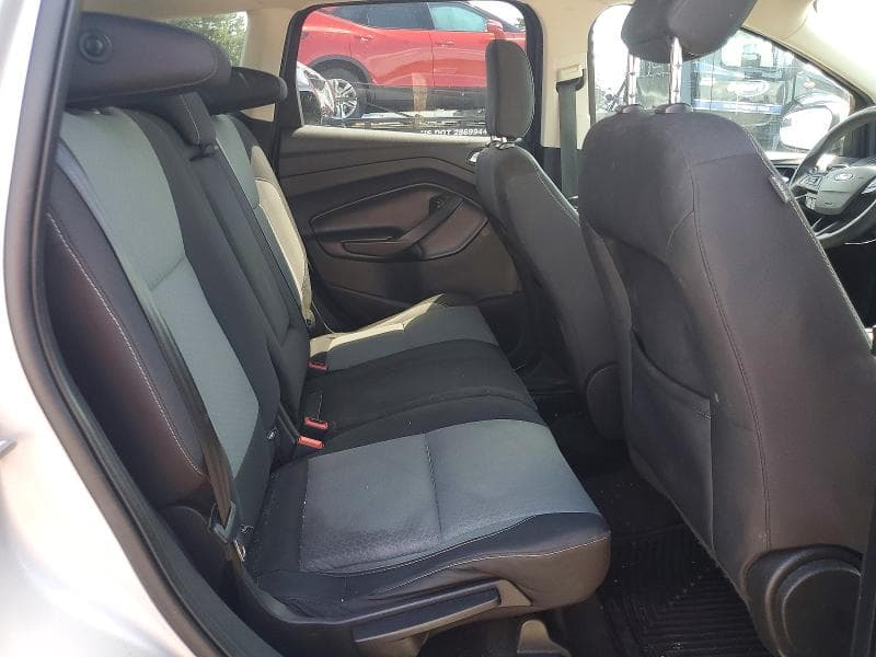2019 FORD ESCAPE SE 11