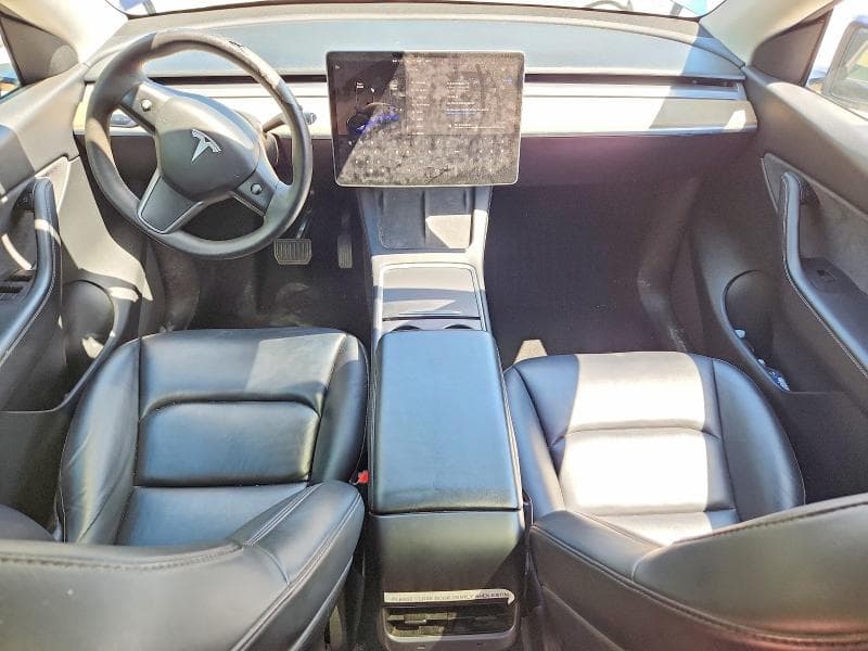 2022 TESLA MODEL Y 8