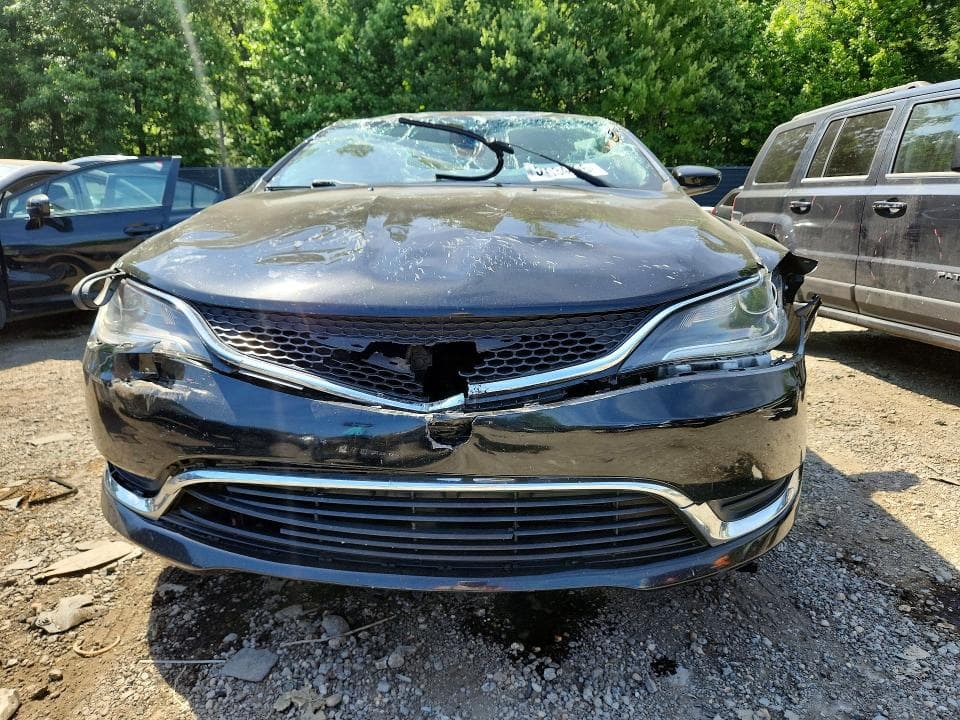 2017 CHRYSLER 200 LIMITED 5