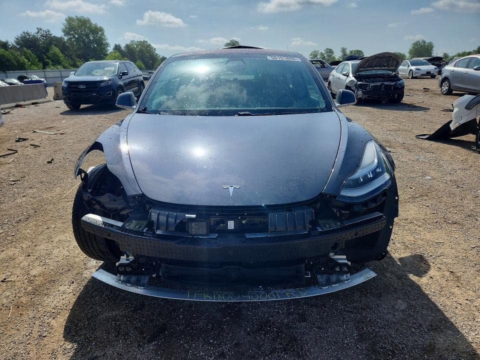 2018 TESLA MODEL 3 5
