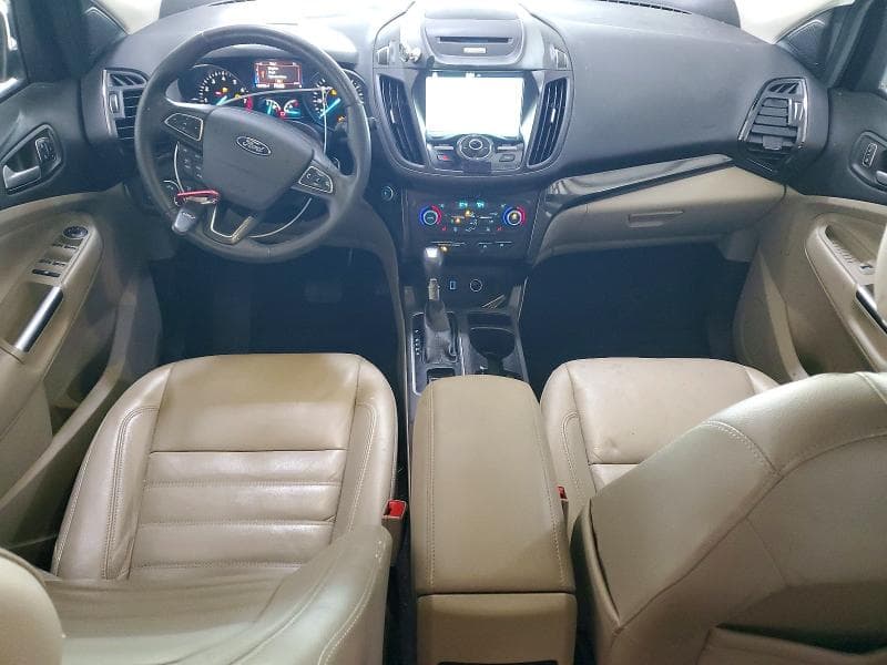 2017 FORD ESCAPE TITANIUM 8