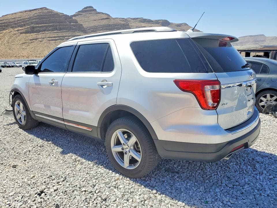 2018 FORD EXPLORER XLT 2