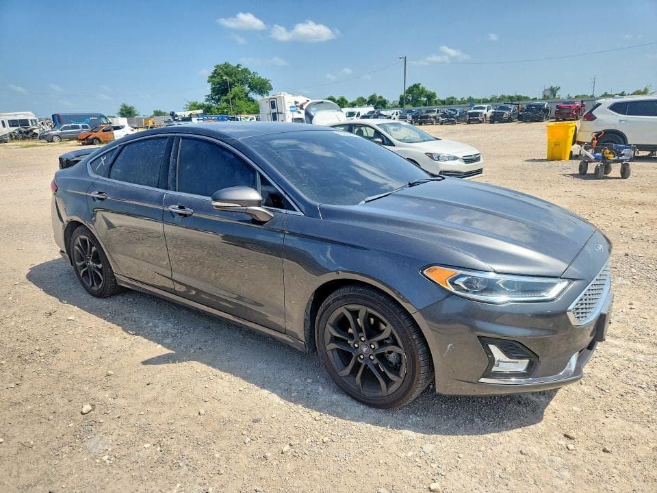 2019 FORD FUSION TITANIUM 4