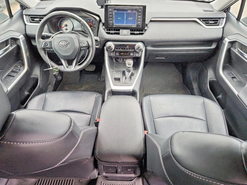 2021 TOYOTA RAV4 XLE PREMIUM 8