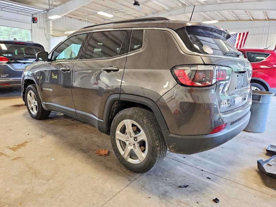 2023 JEEP COMPASS LATITUDE 2