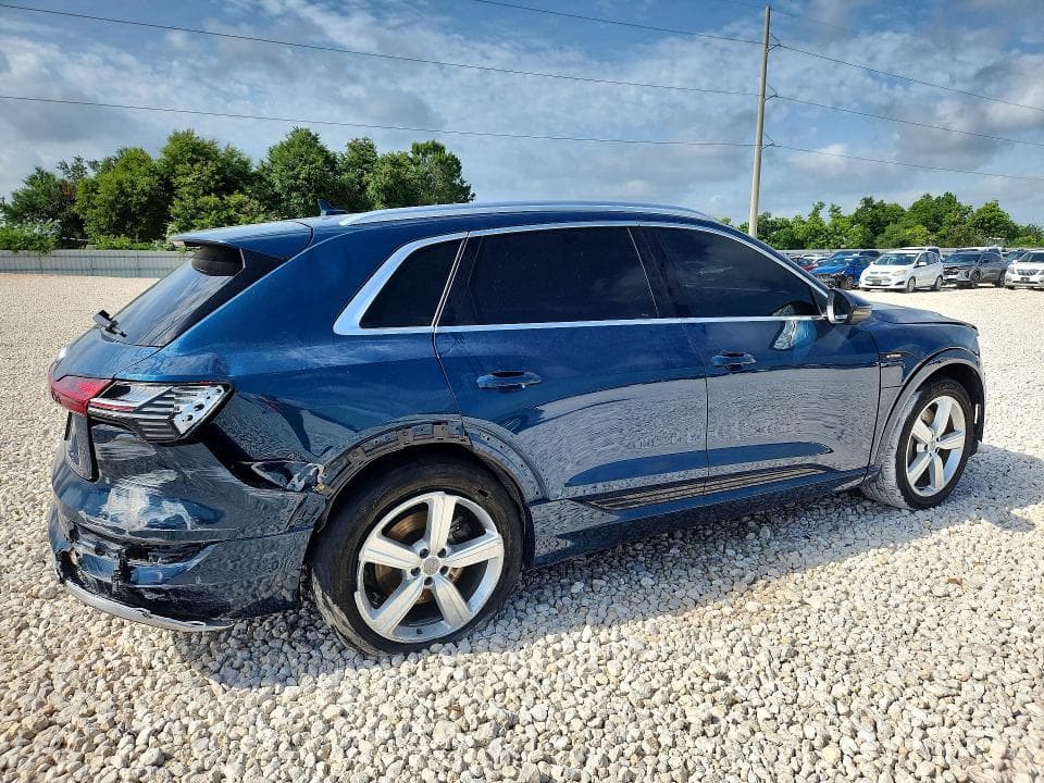 2019 AUDI E-TRON PREMIUM PLUS 3